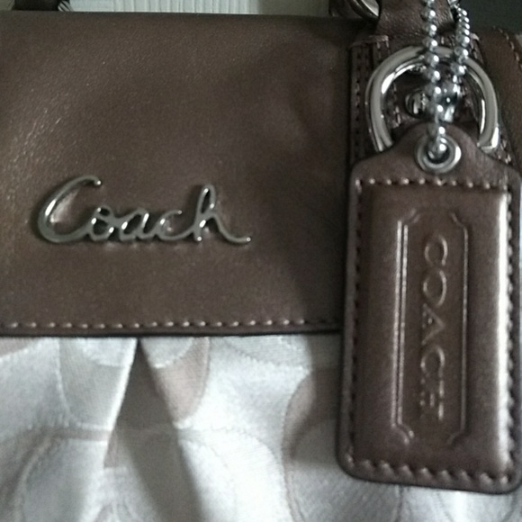 Coach "authentic"handbag with shoulder strap - Picture 3 of 6
